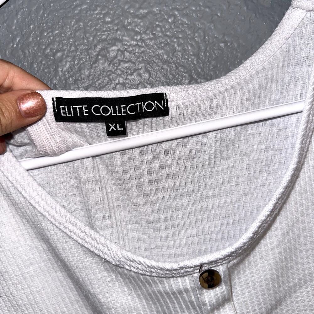 Elite Collection White Cropped Button Top - Picture 2 of 3